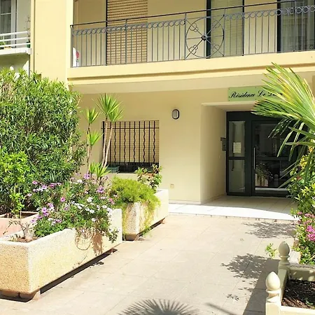 Dana Centre 11 Nizza